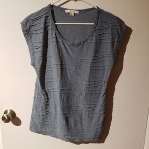 Gray cotton shirt w/ wave detail